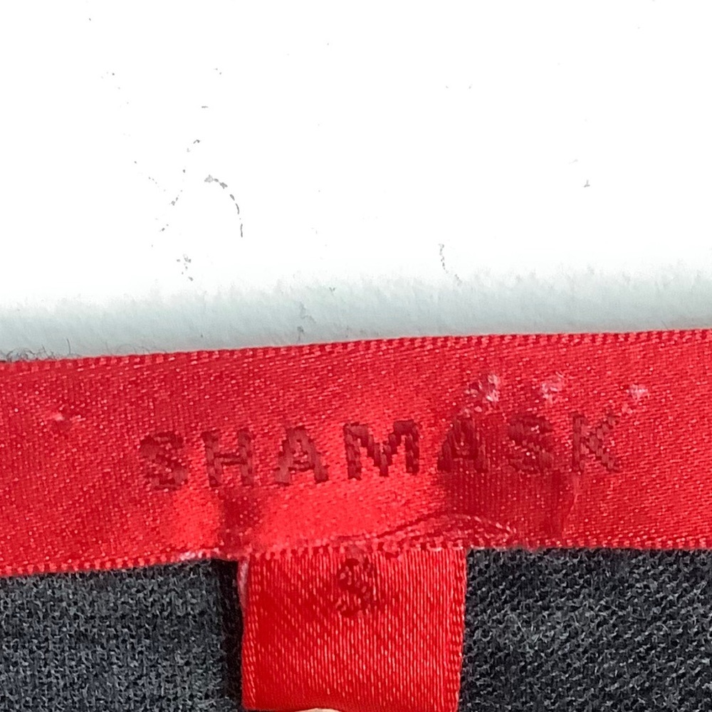 Shamask - v neck ruffle front top - Picture 4 of 5